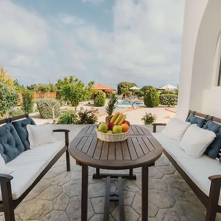 Dreams Villa Gennadi