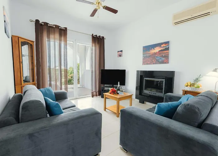 Dreams Villa Gennadi